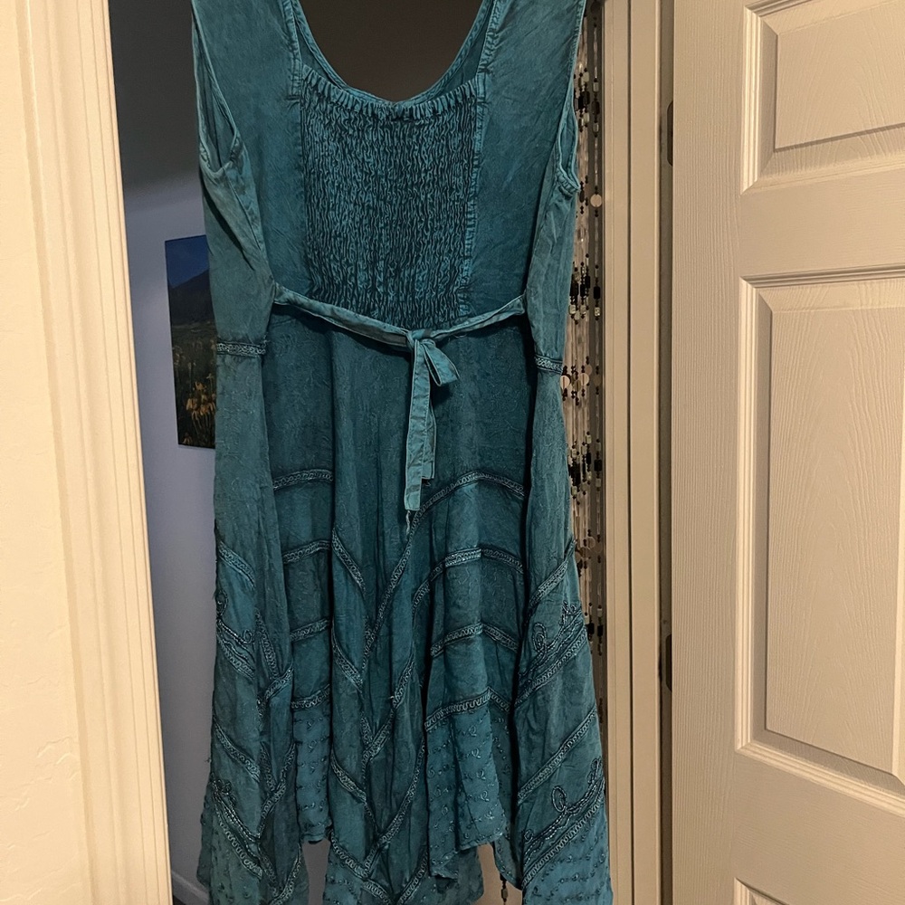 Boho/Hippie Embroidered Dress - Picture 8 of 10